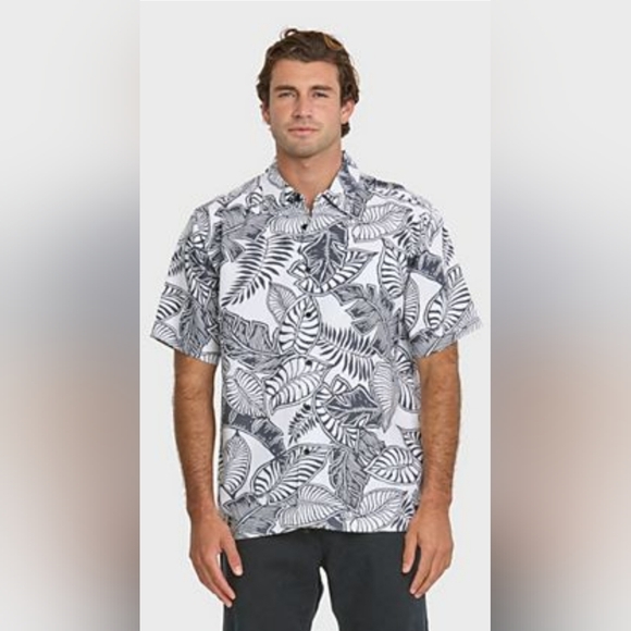 Qucksilver Waterman Comfory Fit Aloha Shirt - Picture 1 of 14